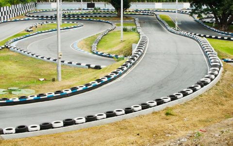 跑跑卡丁车 - 竞速漂移休闲网游_资料大全
