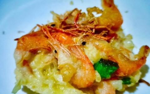 奇异炸冰虾制作方法详解，3分钟学会原神美食轻松复刻