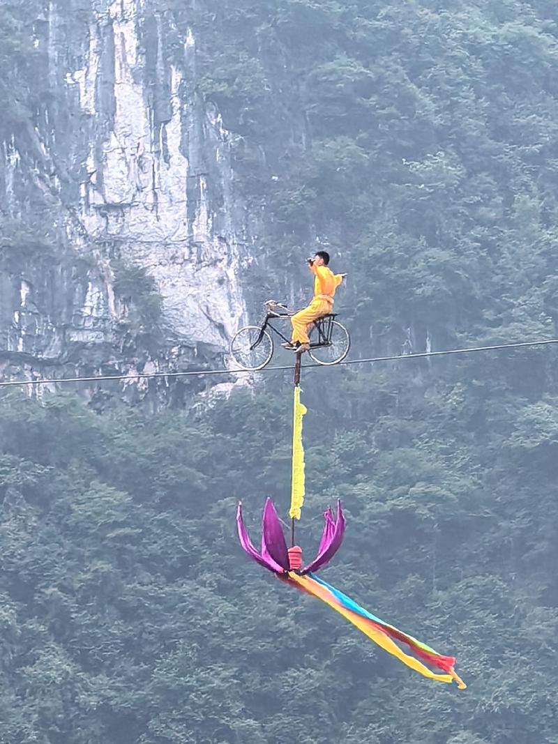 高空走钢丝怎么过?3个稳如老狗的技巧亲测有效