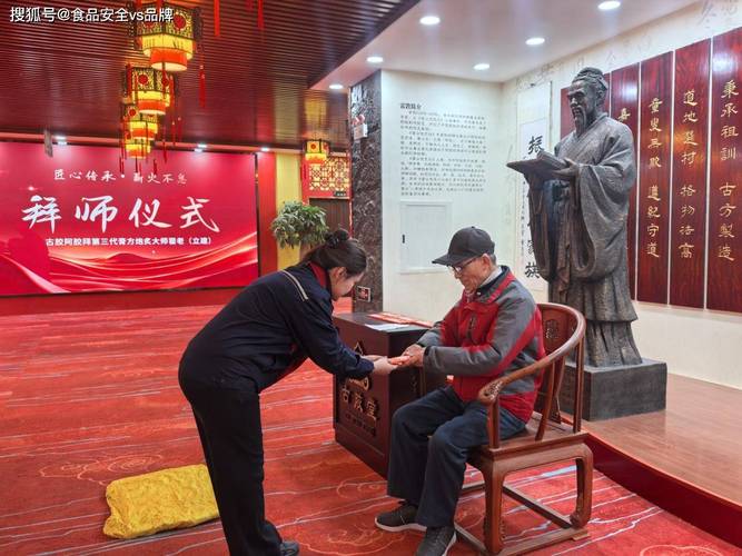2026热血江湖拜师讲话攻略:这样说话师父抢着收你