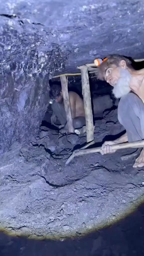 地狱矿工新手攻略:3个技巧轻松挖到隐藏神装